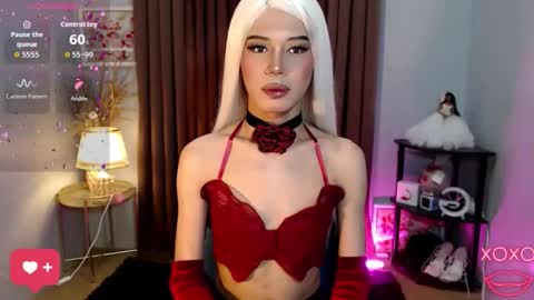 Snapshot of misstransstella69 chatting on 10/20/25, 07:53 Stella online show from 10/20/25, 07:53