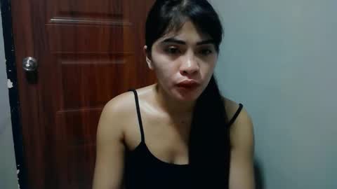 Snapshot of missunknownxoxo chatting on 05/10/26, 02:06 sofia online show from 05/10/26, 02:06