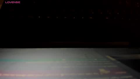 missvalery1 online show from 12/10/24, 11:40