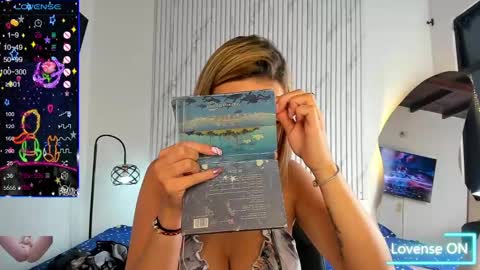 missvalery1 online show from 12/28/24, 03:26