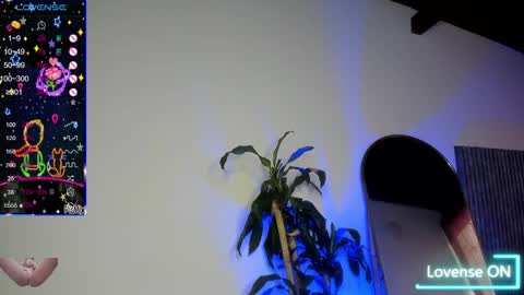 missvalery1 online show from 12/29/24, 12:23