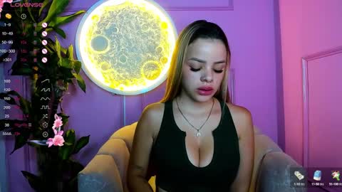 missvalery1 online show from 02/10/25, 11:45