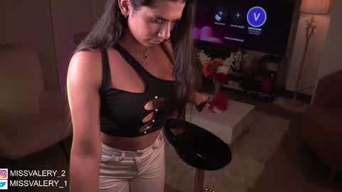 Snapshot of missvalery_1 chatting on 02/12/25, 02:14 OF online show from 02/12/25, 02:14