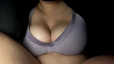 Snapshot of missvanessa_ebony chatting on 01/12/25, 07:00 missvanessa_ebony online show from 01/12/25, 07:00