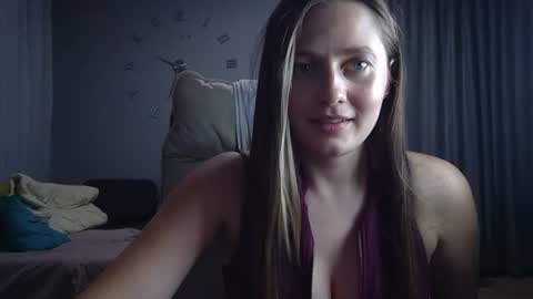 Snapshot of missvasyylisa22 chatting on 08/03/26, 04:33 missvasyylisa22 online show from 08/03/26, 04:33