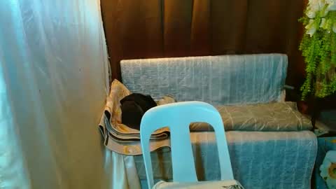 Snapshot of missviolet11 chatting on 12/19/24, 03:08 SweetViolet online show from 12/19/24, 03:08