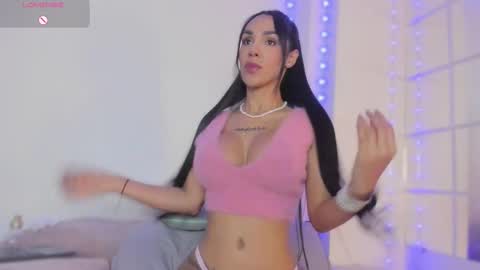 Violetta online show from 12/01/25, 02:00