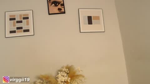 Snapshot of missvirggii chatting on 09/18/25, 11:29 missvirggii online show from 09/18/25, 11:29