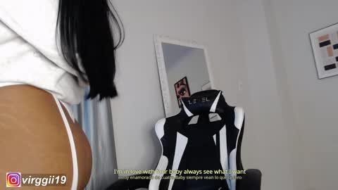 Snapshot of missvirggii chatting on 09/19/25, 09:59 missvirggii online show from 09/19/25, 09:59