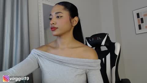 Snapshot of missvirggii chatting on 12/02/25, 09:21 missvirggii online show from 12/02/25, 09:21