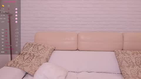 missxcaprice online show from 10/07/25, 02:42