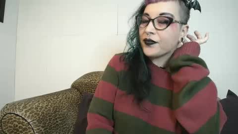 Missy Dee online show from 01/07/25, 07:52
