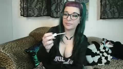 Missy Dee online show from 02/05/26, 07:57
