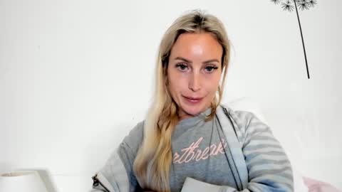 Missy matrix online show from 11/03/25, 09:05