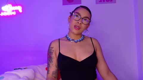 Missy Gainer online show from 11/30/25, 02:04