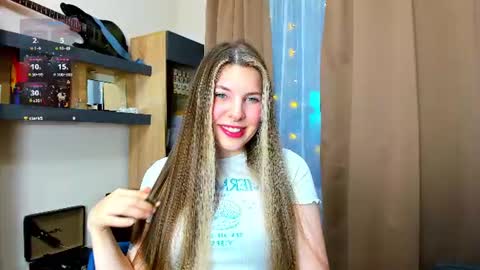 Snapshot of missyourann chatting on 07/03/26, 06:36 Anya online show from 07/03/26, 06:36