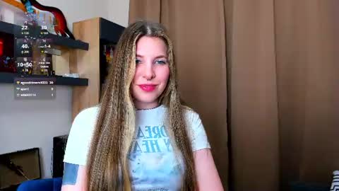 Snapshot of missyourann chatting on 08/02/26, 07:23 Anya online show from 08/02/26, 07:23