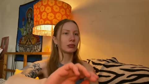 Snapshot of misszlataa chatting on 03/05/25, 09:49 Zlata online show from 03/05/25, 09:49