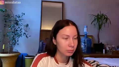 Snapshot of misszlataa chatting on 11/06/25, 10:27 Zlata online show from 11/06/25, 10:27