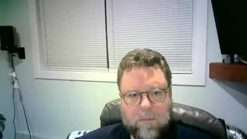 Snapshot of mister_happy567 chatting on 02/02/25, 06:04 Mr. Happy online show from 02/02/25, 06:04