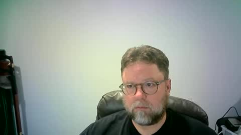 Snapshot of mister_happy567 chatting on 09/21/25, 05:09 Mr. Happy online show from 09/21/25, 05:09