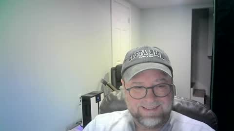 Snapshot of mister_happy567 chatting on 07/31/26, 06:02 Mr. Happy online show from 07/31/26, 06:02