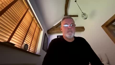 Misterblivs online show from 11/02/25, 03:36