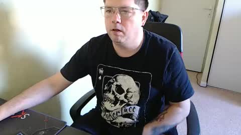 Snapshot of mistercoeur1 chatting on 02/02/25, 09:51 mistercoeur online show from 02/02/25, 09:51