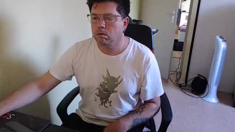 Snapshot of mistercoeur1 chatting on 10/11/25, 07:51 mistercoeur online show from 10/11/25, 07:51