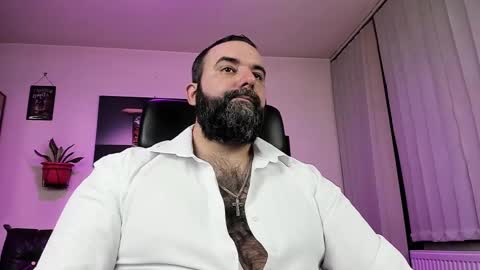 Snapshot of misterlov3r chatting on 03/07/25, 01:20 misterlov3r online show from 03/07/25, 01:20