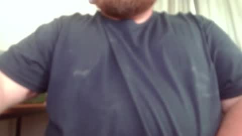 Snapshot of mistermac935 chatting on 10/01/25, 10:05 mistermac935 online show from 10/01/25, 10:05