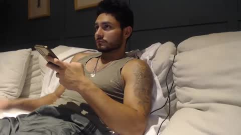 mistersam33 online show from 01/12/25, 05:24