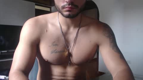 mistersam33 online show from 02/11/25, 02:24