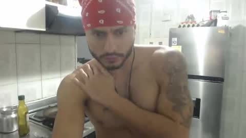 mistersam33 online show from 02/13/25, 01:29