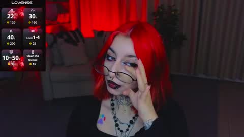 Snapshot of mistress__marcelline chatting on 07/05/26, 04:19 Marcelline online show from 07/05/26, 04:19