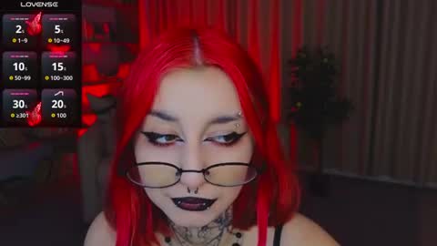 Snapshot of mistress__marcelline chatting on 07/07/26, 02:03 Marcelline online show from 07/07/26, 02:03