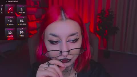 Snapshot of mistress__marcelline chatting on 07/16/26, 02:06 Marcelline online show from 07/16/26, 02:06