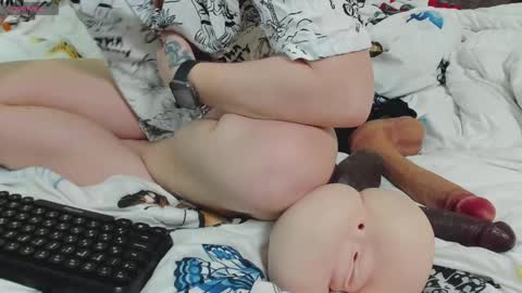 Snapshot of mistress_adel chatting on 01/10/25, 02:23 mistress_adel online show from 01/10/25, 02:23