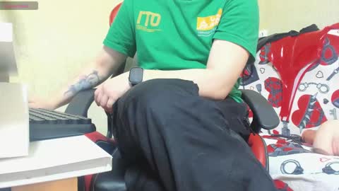 Snapshot of mistress_adel chatting on 03/01/25, 04:37 mistress_adel online show from 03/01/25, 04:37