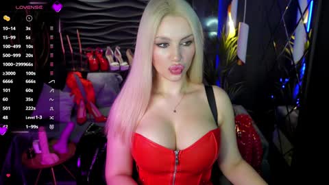 Snapshot of mistress_darsy chatting on 12/02/24, 05:59 Darsy online show from 12/02/24, 05:59