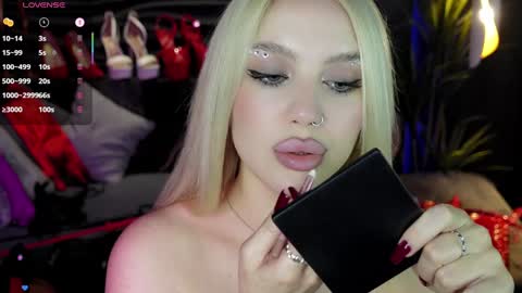 Snapshot of mistress_darsy chatting on 01/30/25, 06:24 Darsy online show from 01/30/25, 06:24