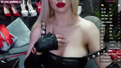 Snapshot of mistress_darsy chatting on 03/01/25, 12:12 Darsy online show from 03/01/25, 12:12