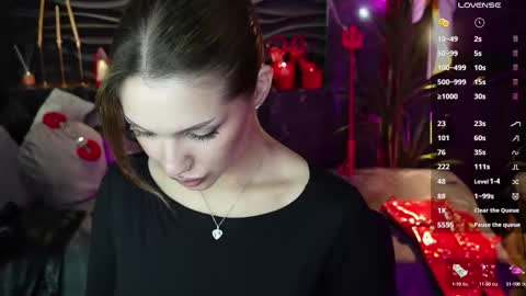 Snapshot of mistress_darsy chatting on 10/15/25, 01:55 Darsy online show from 10/15/25, 01:55