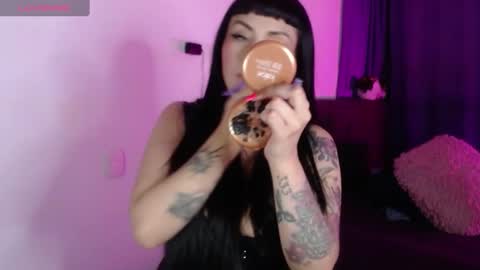       online show from 01/29/25, 08:08