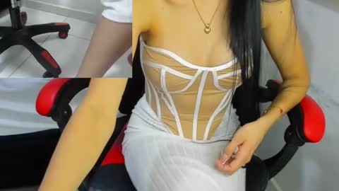 Snapshot of mistress_findom chatting on 09/12/25, 05:29 mistress_findom online show from 09/12/25, 05:29