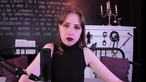 Snapshot of mistress_marlene chatting on 11/23/25, 06:24 Mistress Marlene online show from 11/23/25, 06:24