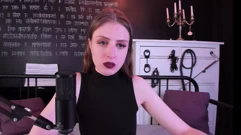 Snapshot of mistress_marlene chatting on 12/01/25, 07:46 Mistress Marlene online show from 12/01/25, 07:46