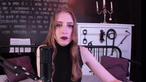 Snapshot of mistress_marlene chatting on 12/02/25, 08:30 Mistress Marlene online show from 12/02/25, 08:30