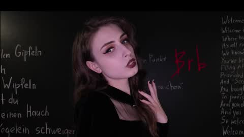 Snapshot of mistress_marlene chatting on 12/14/25, 08:09 Mistress Marlene online show from 12/14/25, 08:09