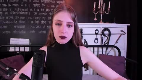 Snapshot of mistress_marlene chatting on 01/19/26, 07:56 Mistress Marlene online show from 01/19/26, 07:56